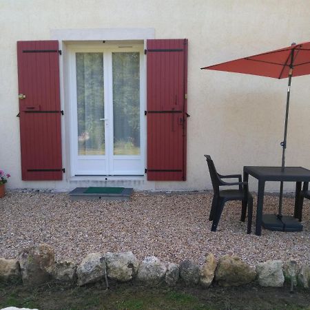 Les Chambres De Beauviel Saint-Jean-dʼEyraud 外观 照片