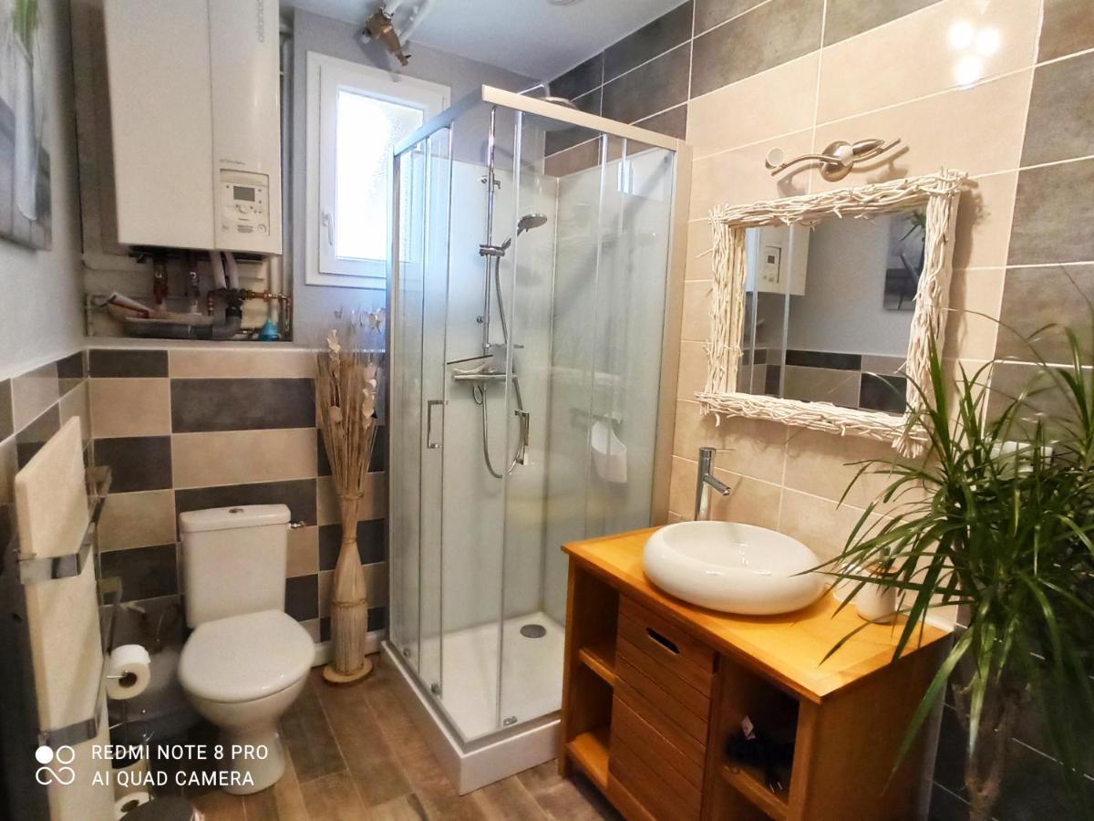 Les Chambres De Beauviel Saint-Jean-dʼEyraud 外观 照片