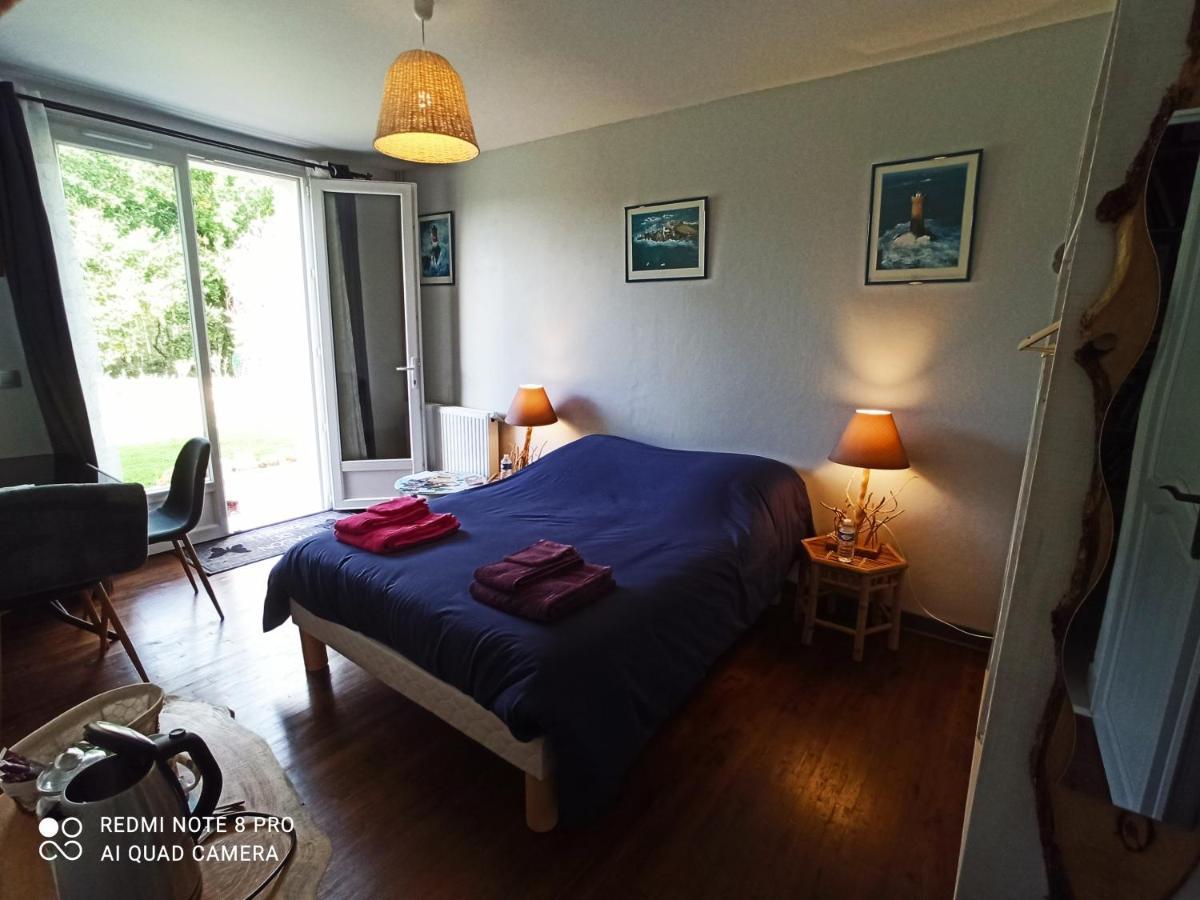 Les Chambres De Beauviel Saint-Jean-dʼEyraud 外观 照片