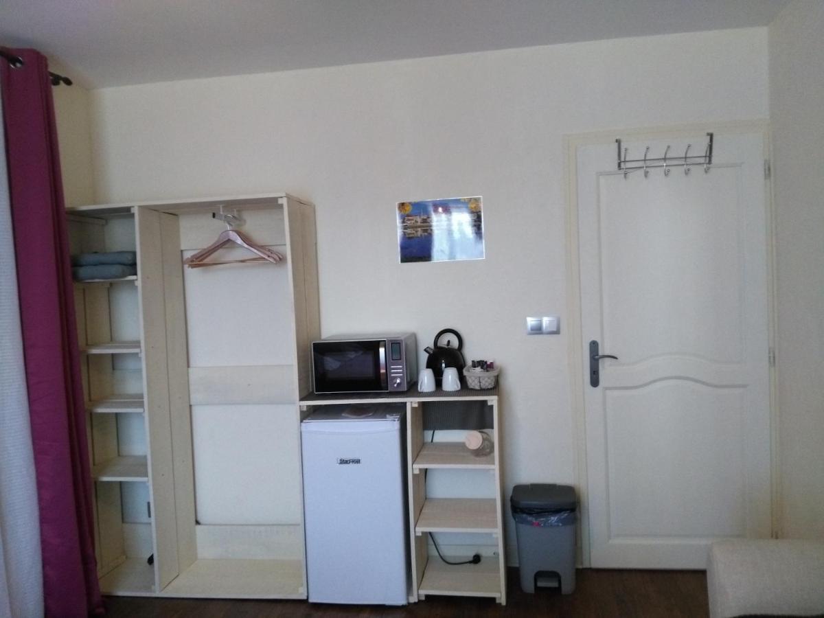 Les Chambres De Beauviel Saint-Jean-dʼEyraud 外观 照片